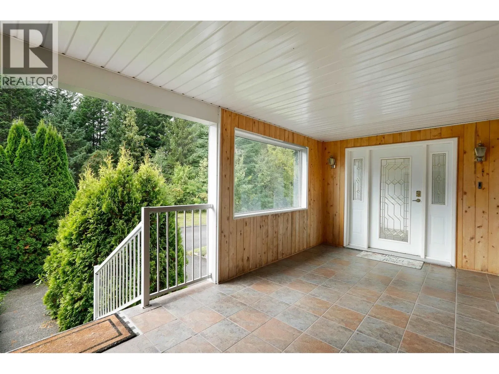 Photo 5 of 27 at 1270 ALBATROSS Avenue