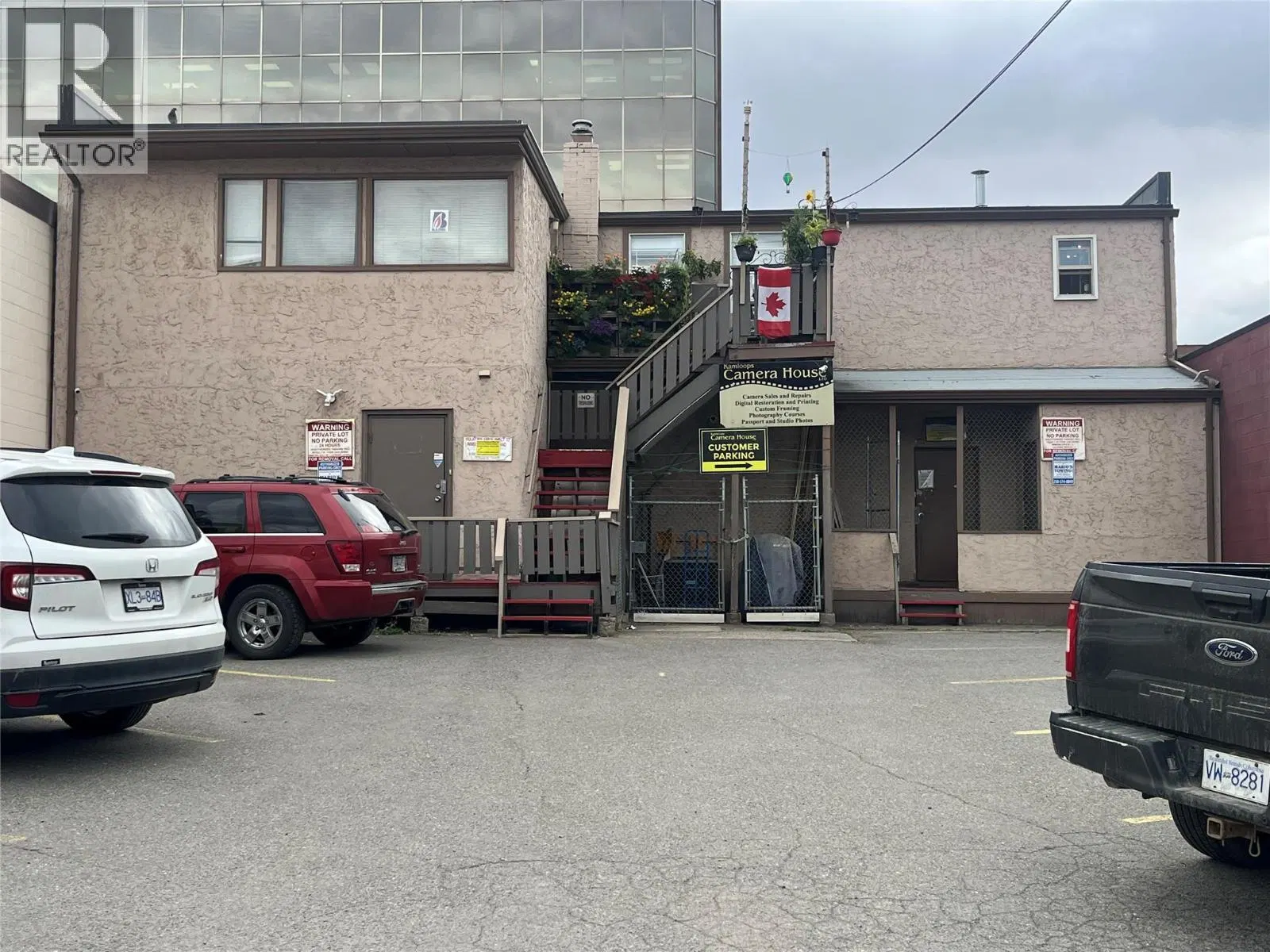 Photo 4 of 8 at 258 Lansdowne Street