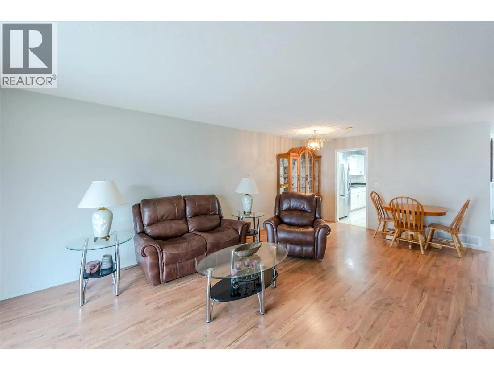 Photo 4 of 29 at #5 – 980 CEDAR Street