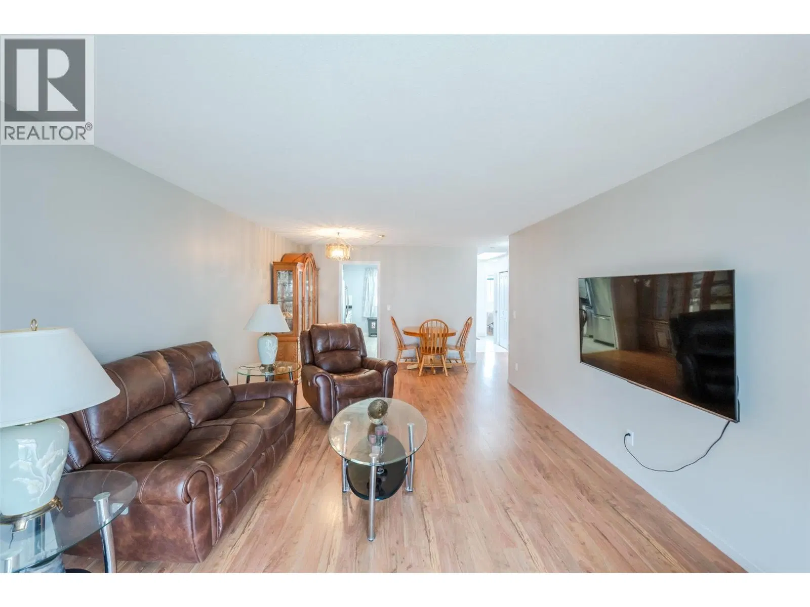 Photo 5 of 29 at #5 – 980 CEDAR Street