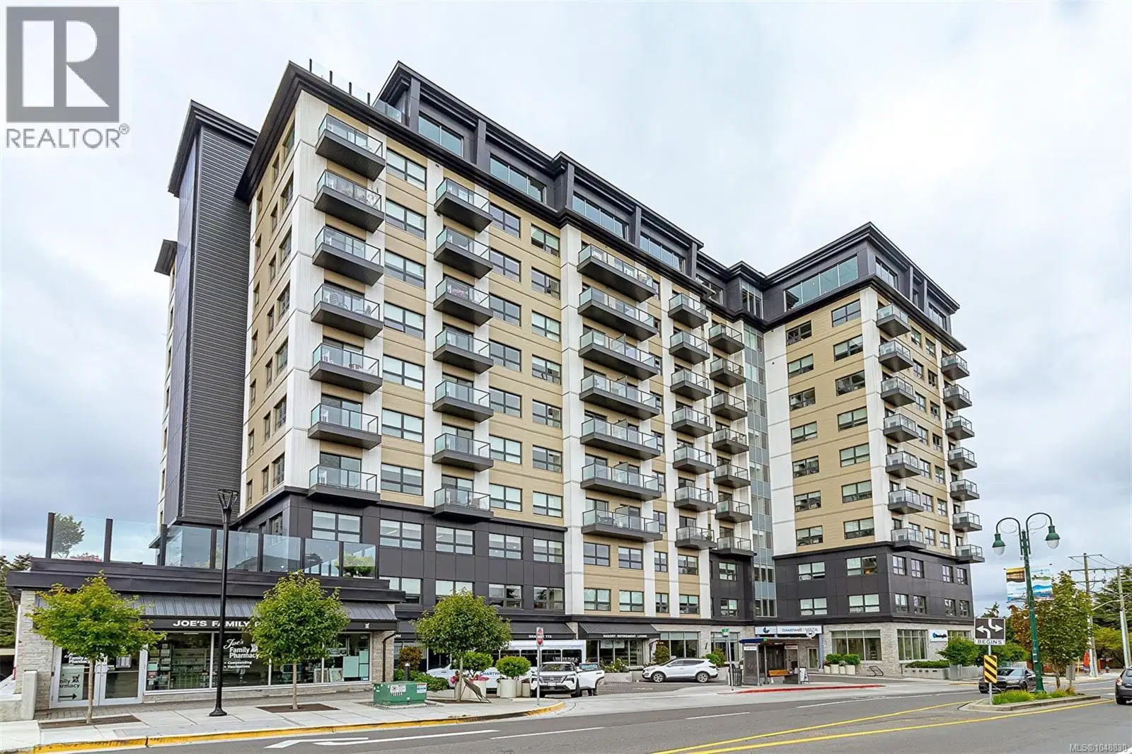 #1002 – 622 Admirals Road