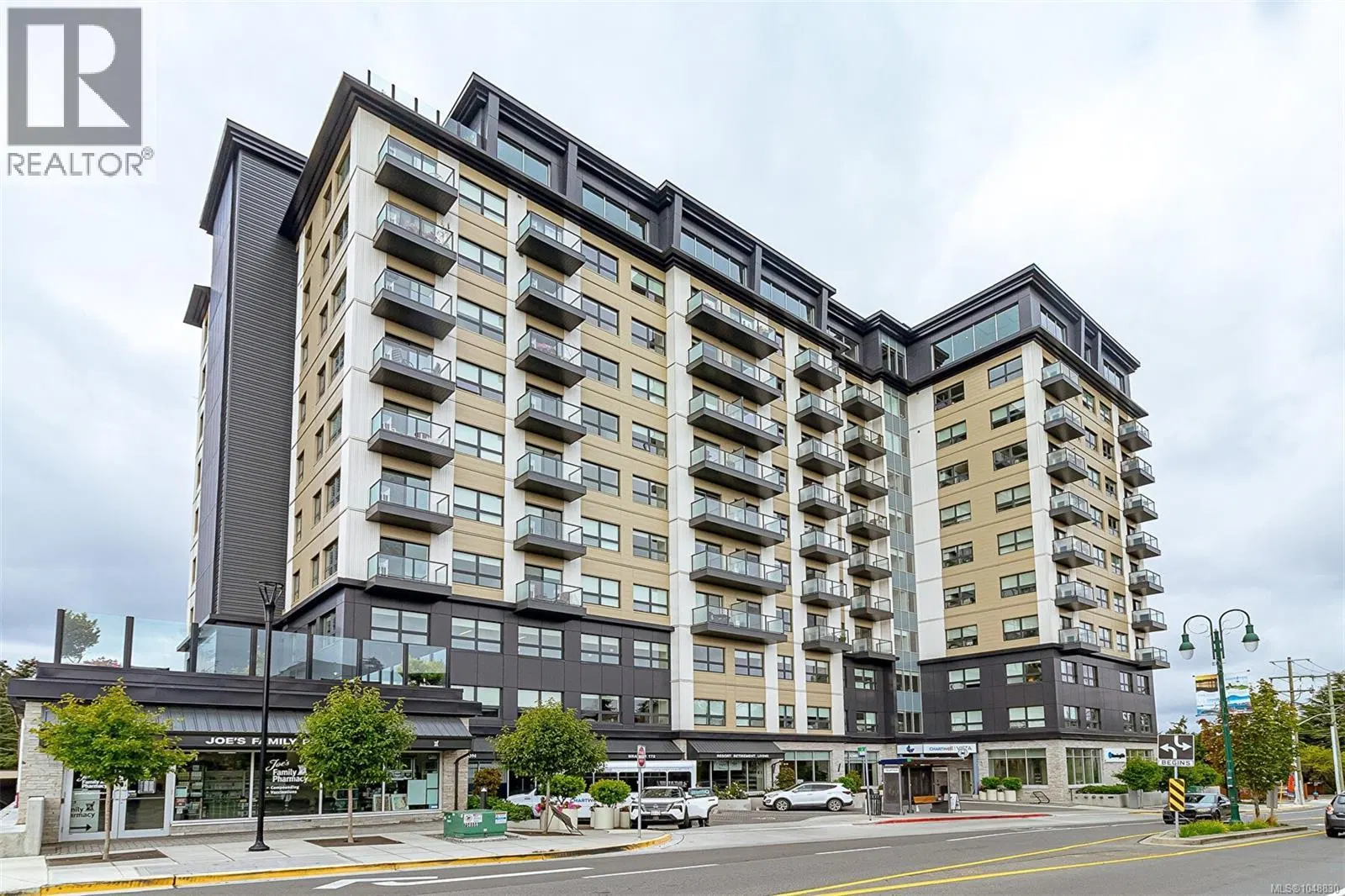 #1002 – 622 Admirals Road