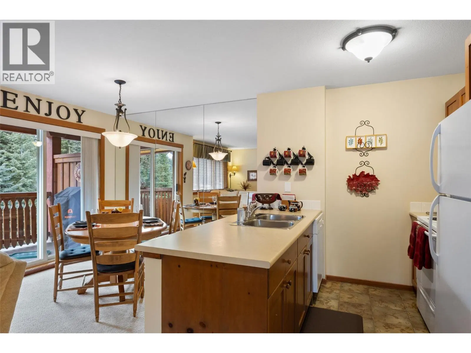 Photo 5 of 24 at #27 – 4000 Sundance Drive