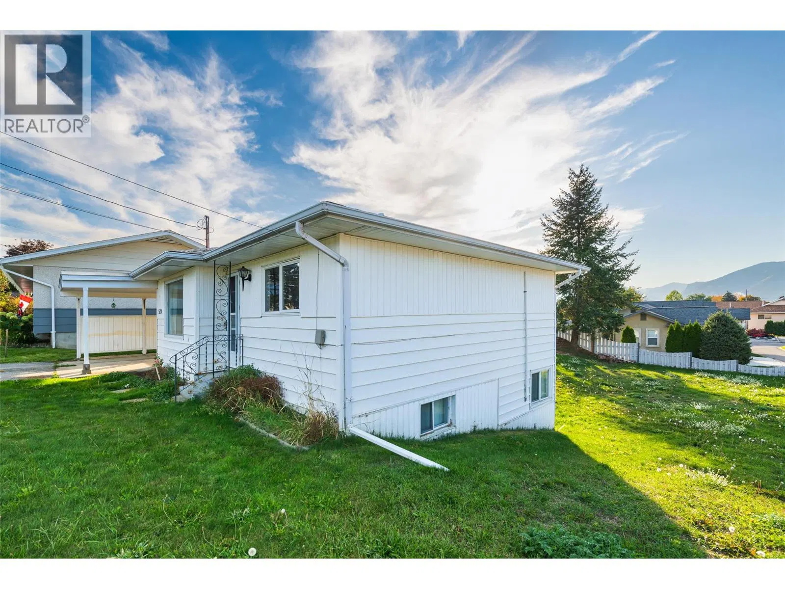Photo 3 of 41 at 519 20th Avenue