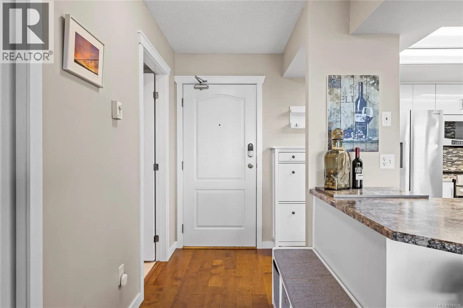 Photo 5 of 46 at #206 – 158 Promenade Drive