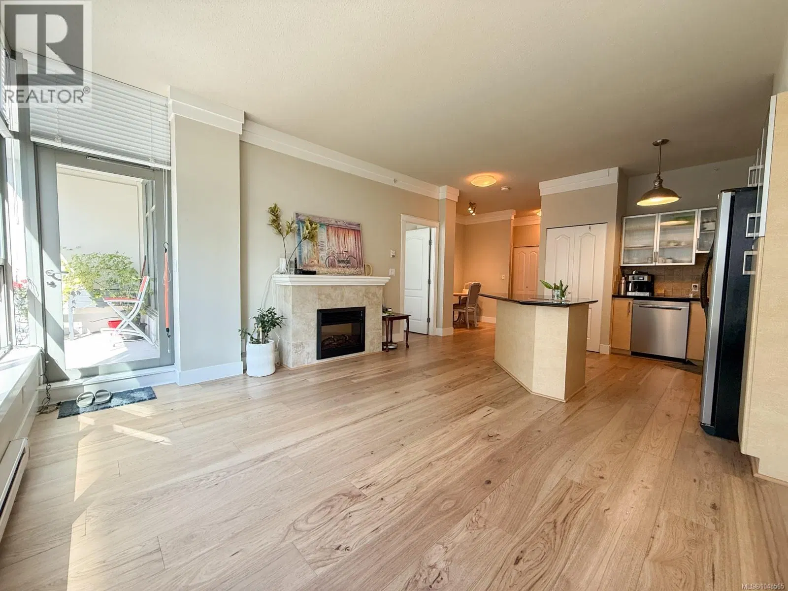 Photo 3 of 20 at #303 – 845 Yates Street