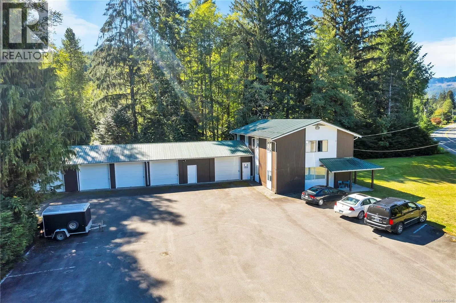 Photo 2 of 78 at 1260 Sayward Road