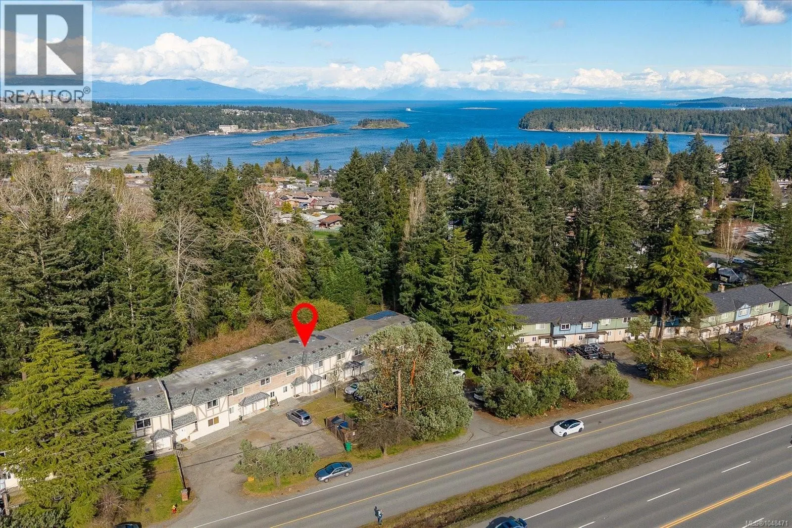 Photo 1 of 32 at 2554 Highland Boulevard