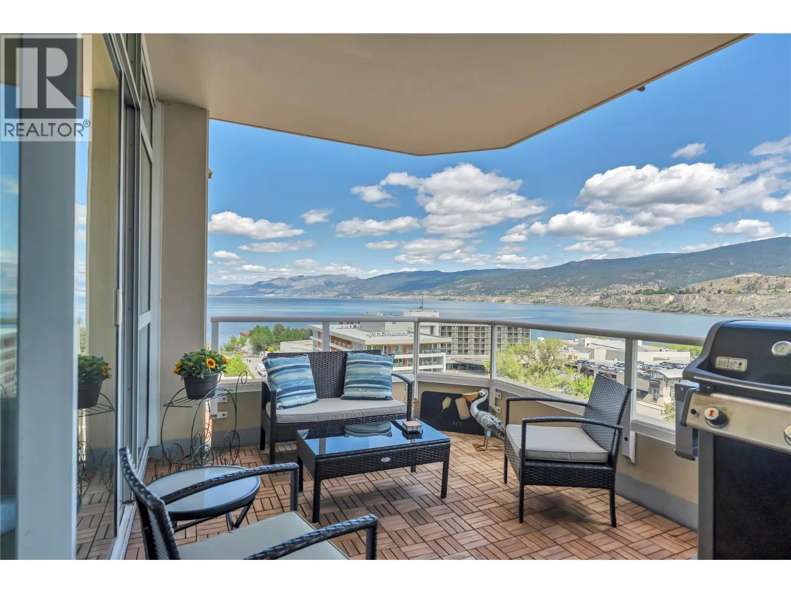 Photo 1 of 49 at #1103 – 75 Martin Street