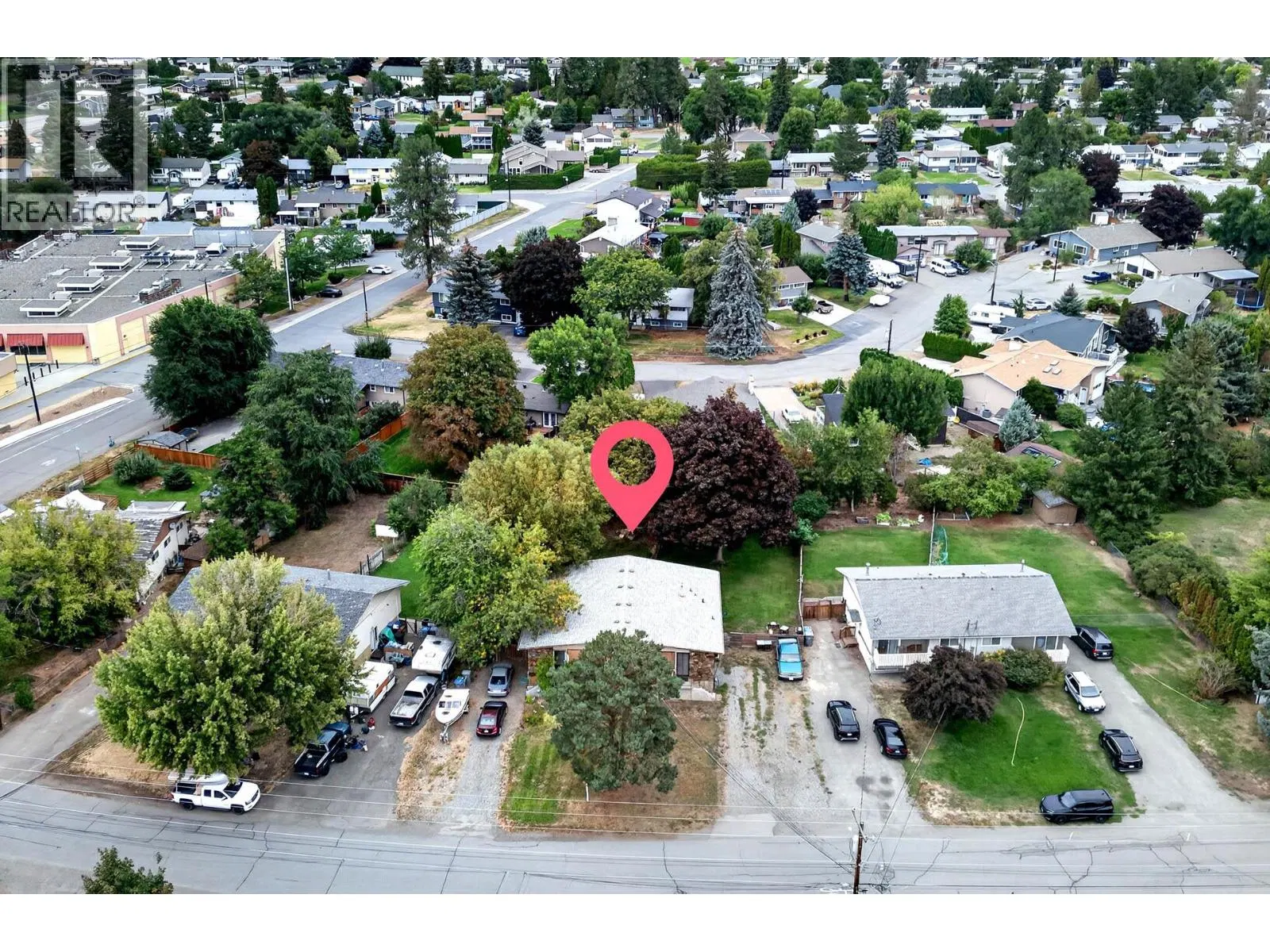 Photo 3 of 13 at Overlander Drive