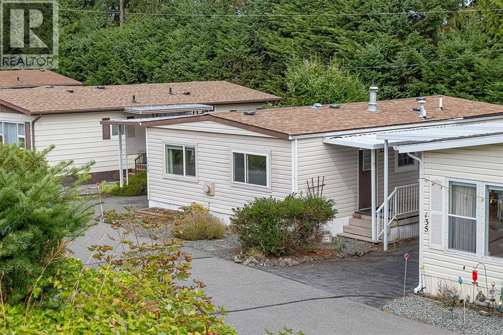 #134 – 6325 Metral Drive