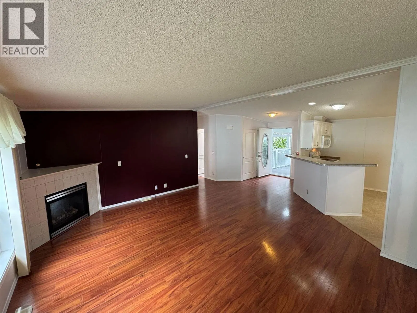 Photo 3 of 39 at E4 – 5455 Almond Gardens Road