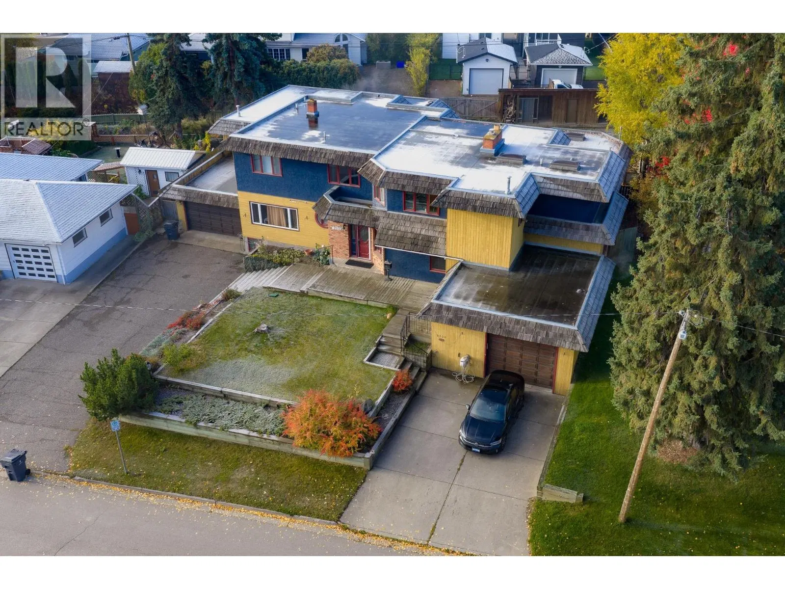 2550 LAURIER Crescent