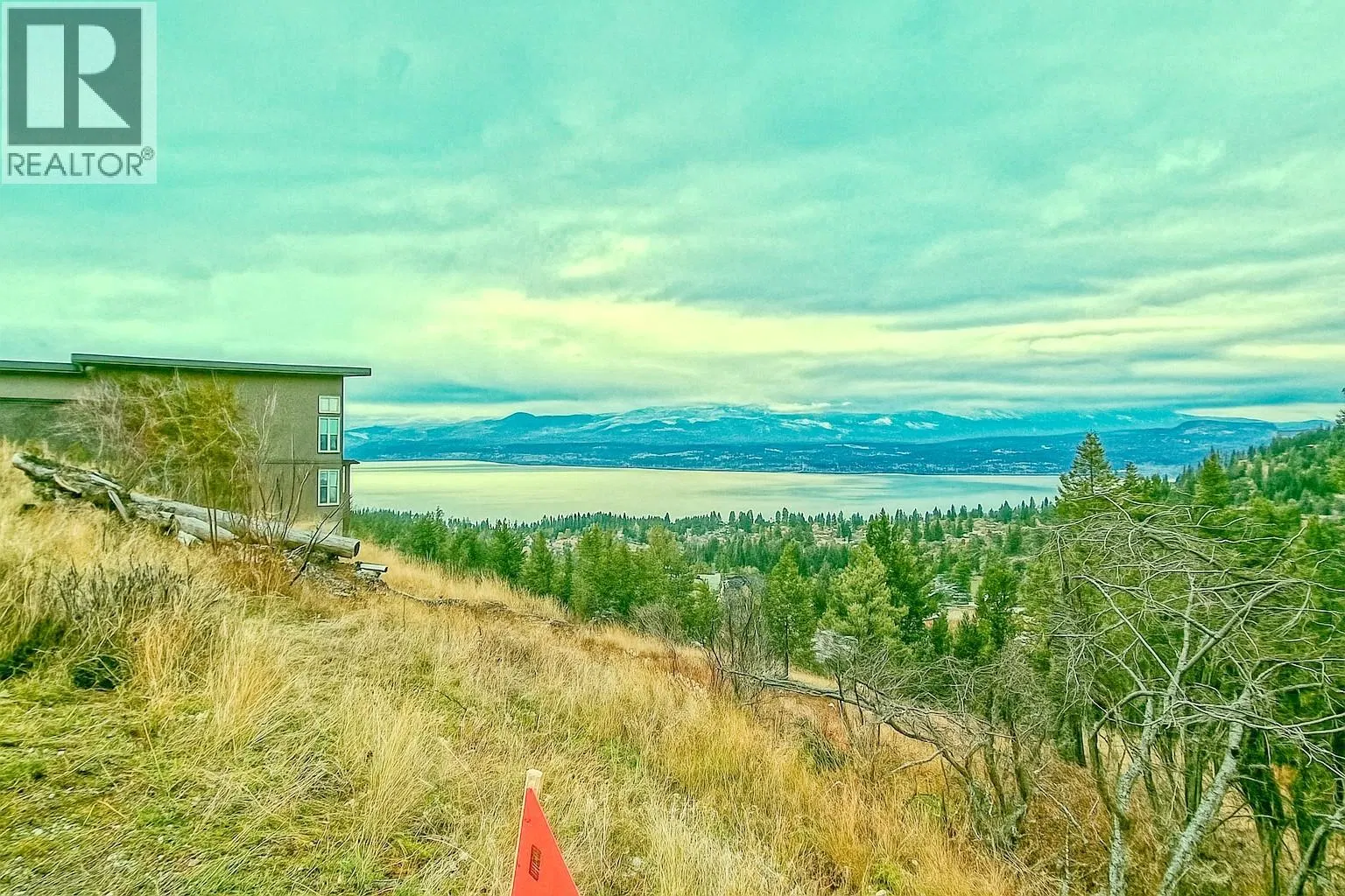 Photo 4 of 14 at 10751 Westshore Road