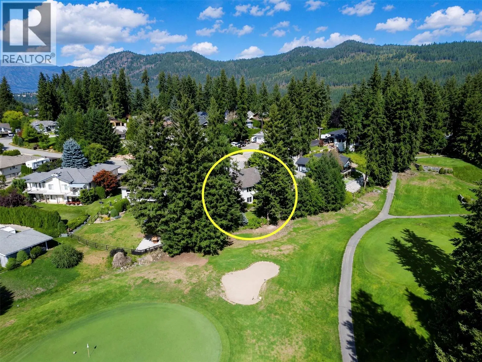 Photo 2 of 39 at 2600 Fairway Place
