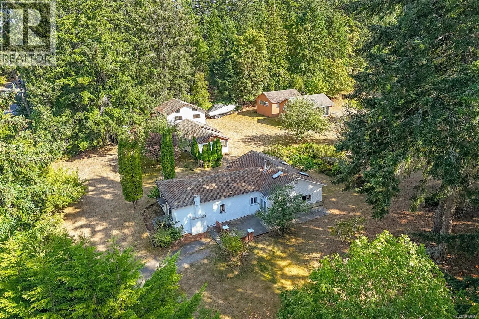 Photo 3 of 59 at 1475 McTavish Road