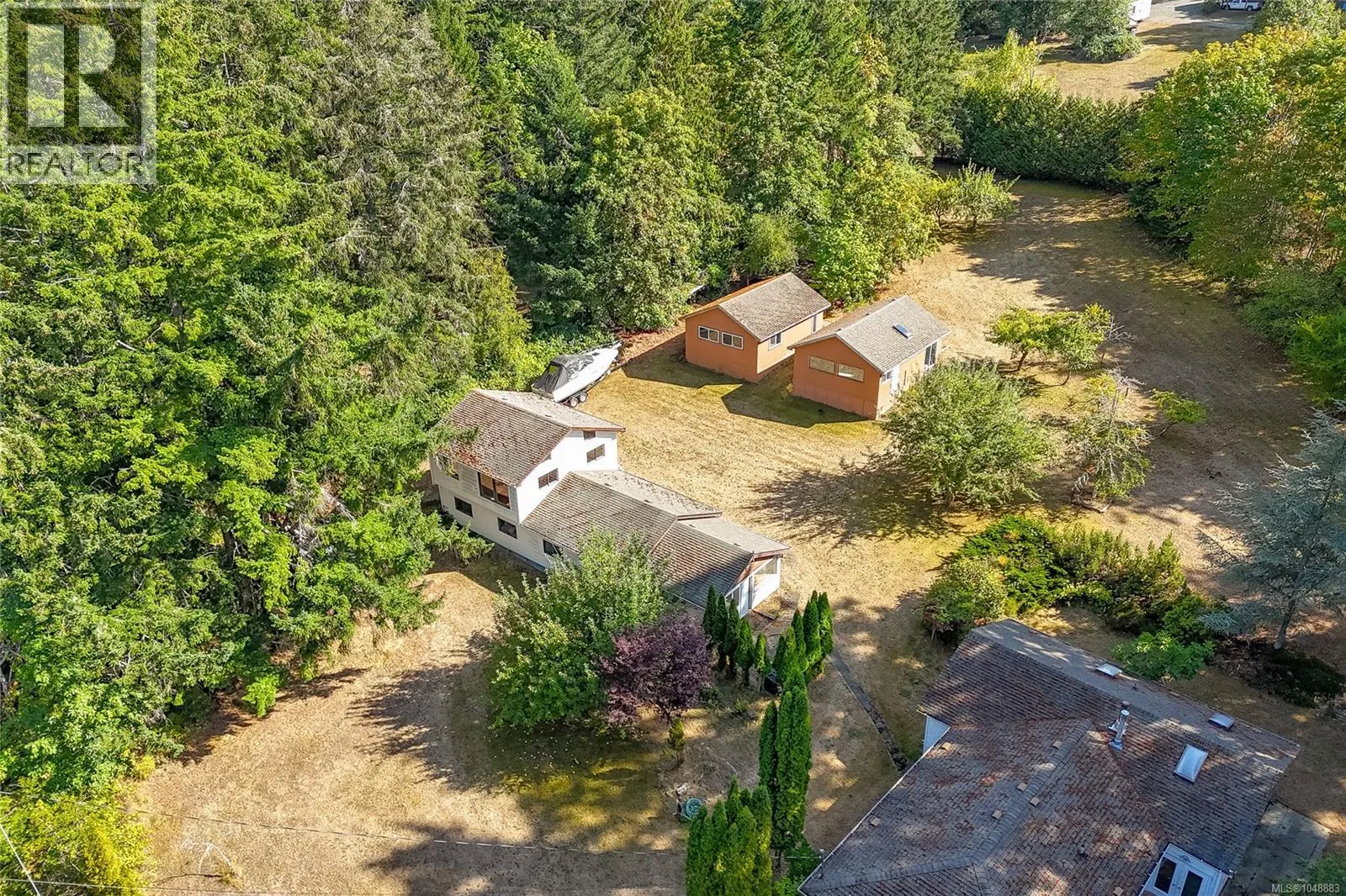 Photo 4 of 59 at 1475 McTavish Road