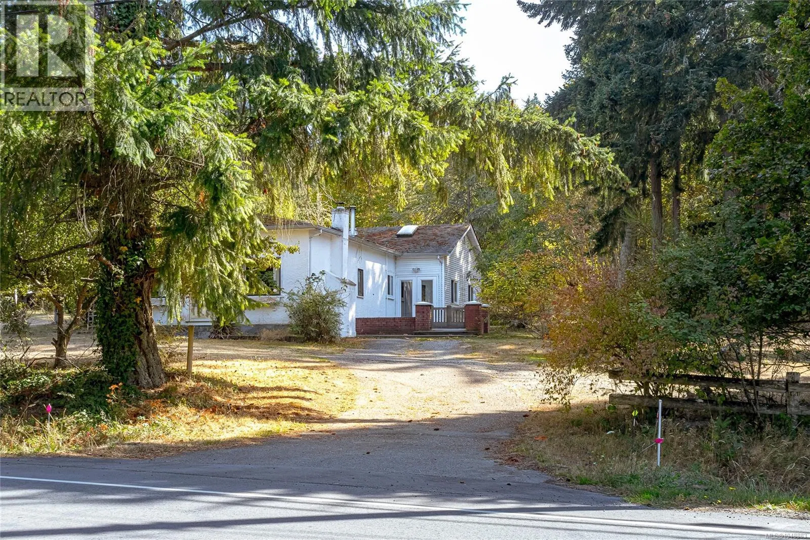 Photo 5 of 59 at 1475 McTavish Road