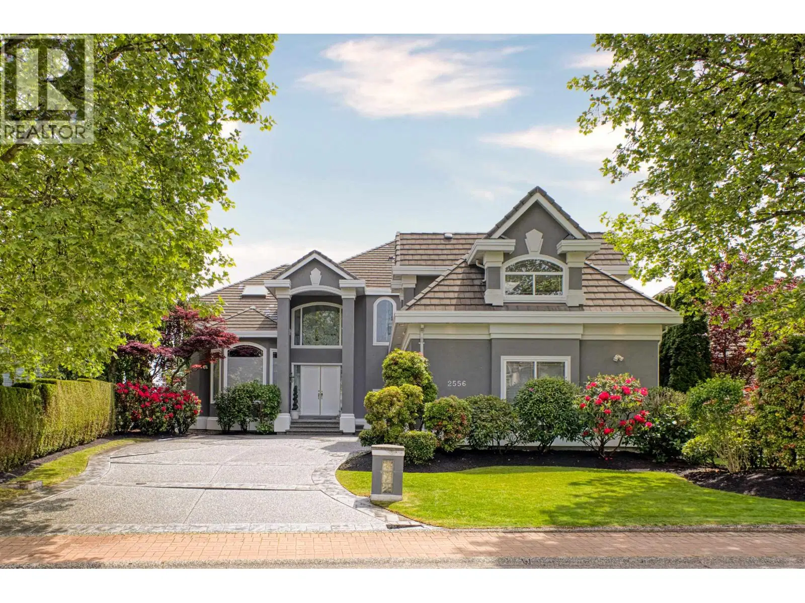 2556 PALISADE Crescent