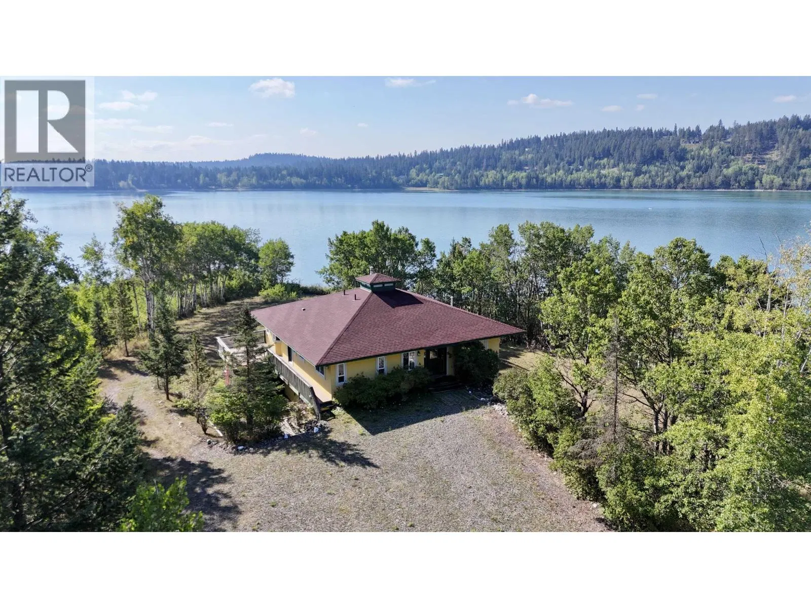 Photo 3 of 39 at 4751 CHILCOTIN Crescent