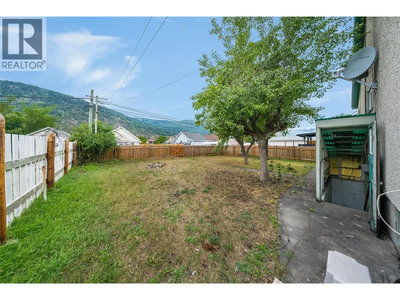Photo 5 of 34 at 2258 Eighth Avenue