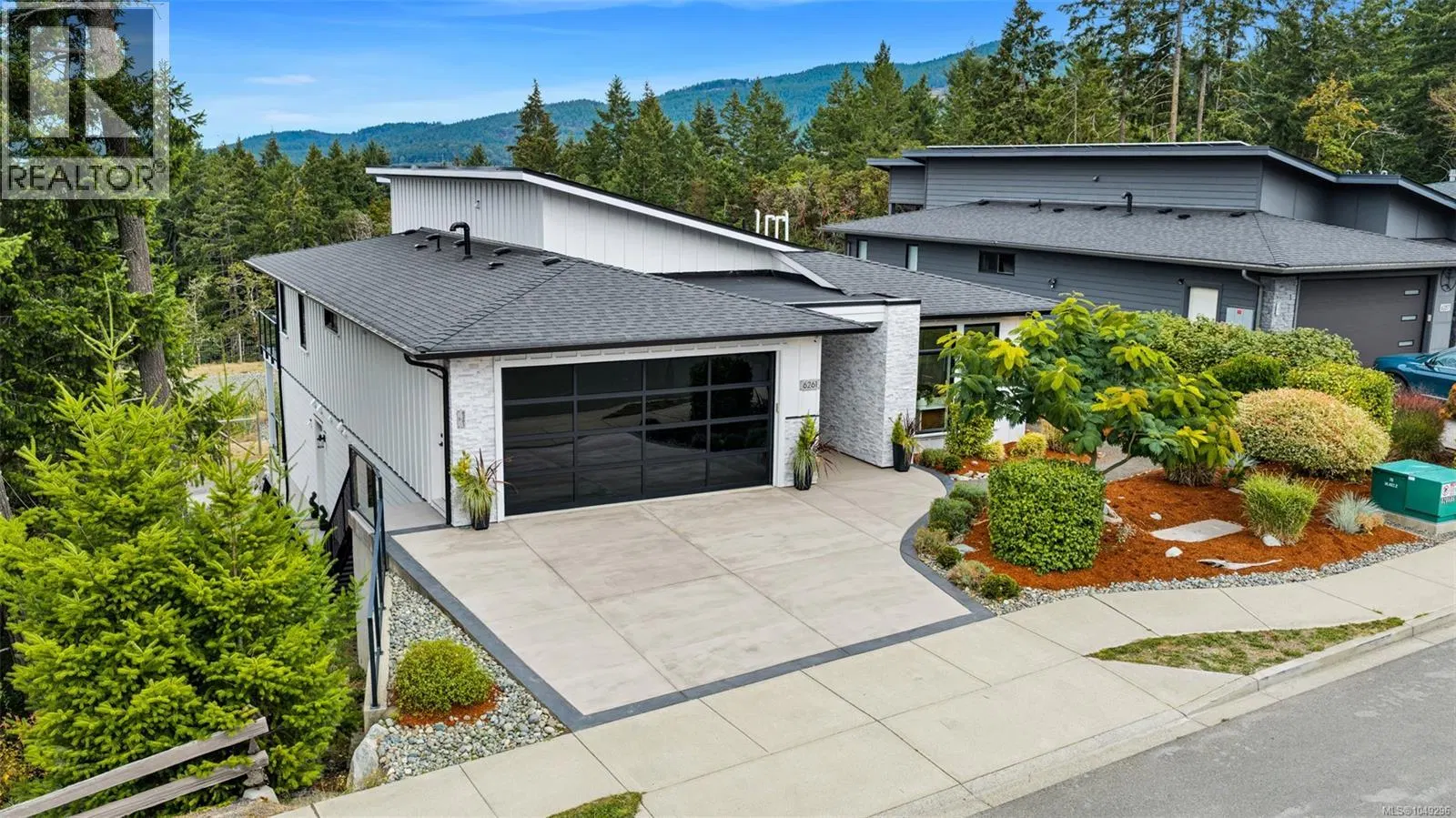 Photo 5 of 91 at 6261 Highwood Drive