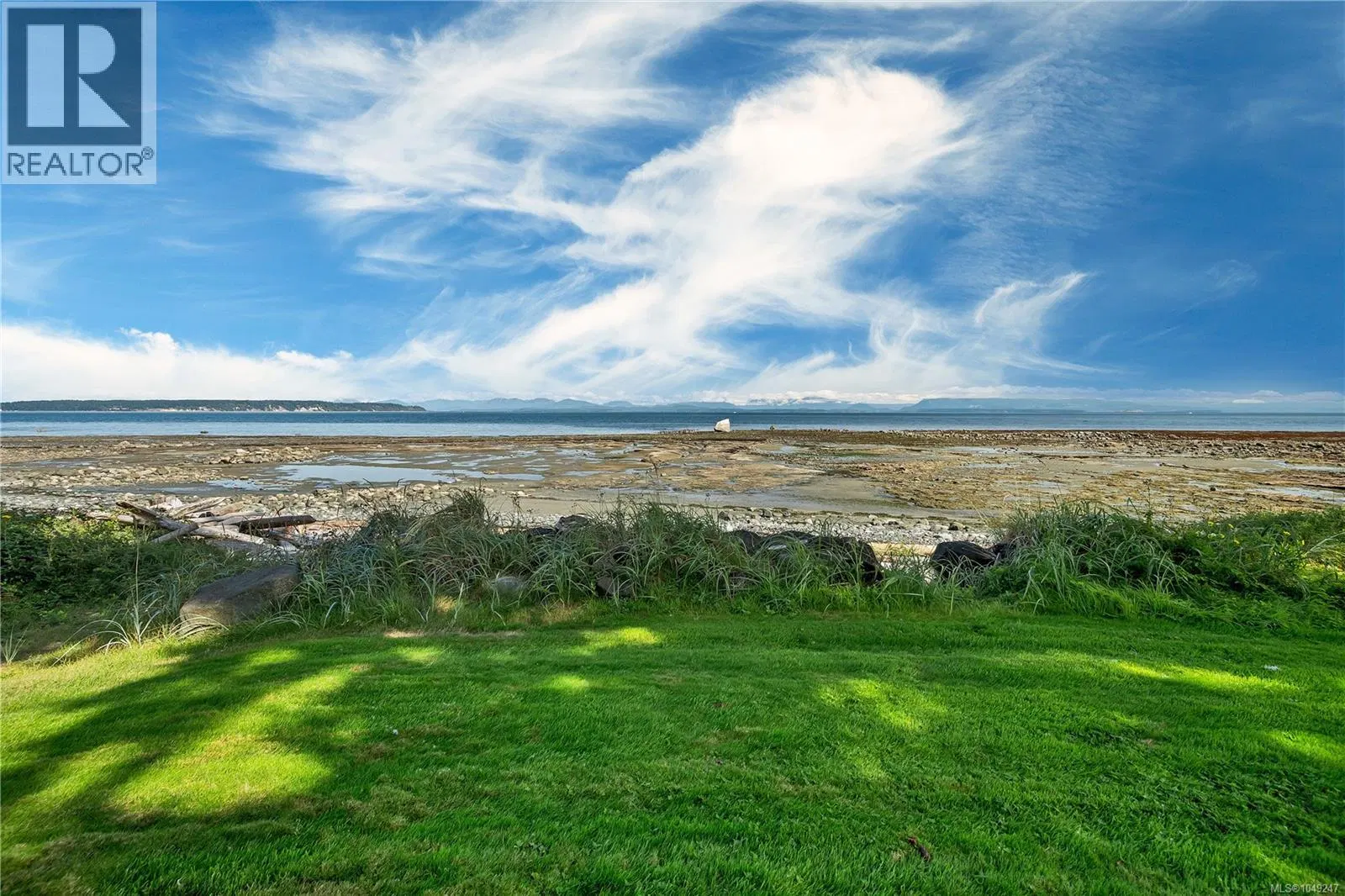 Photo 5 of 60 at 3765 Island Highway