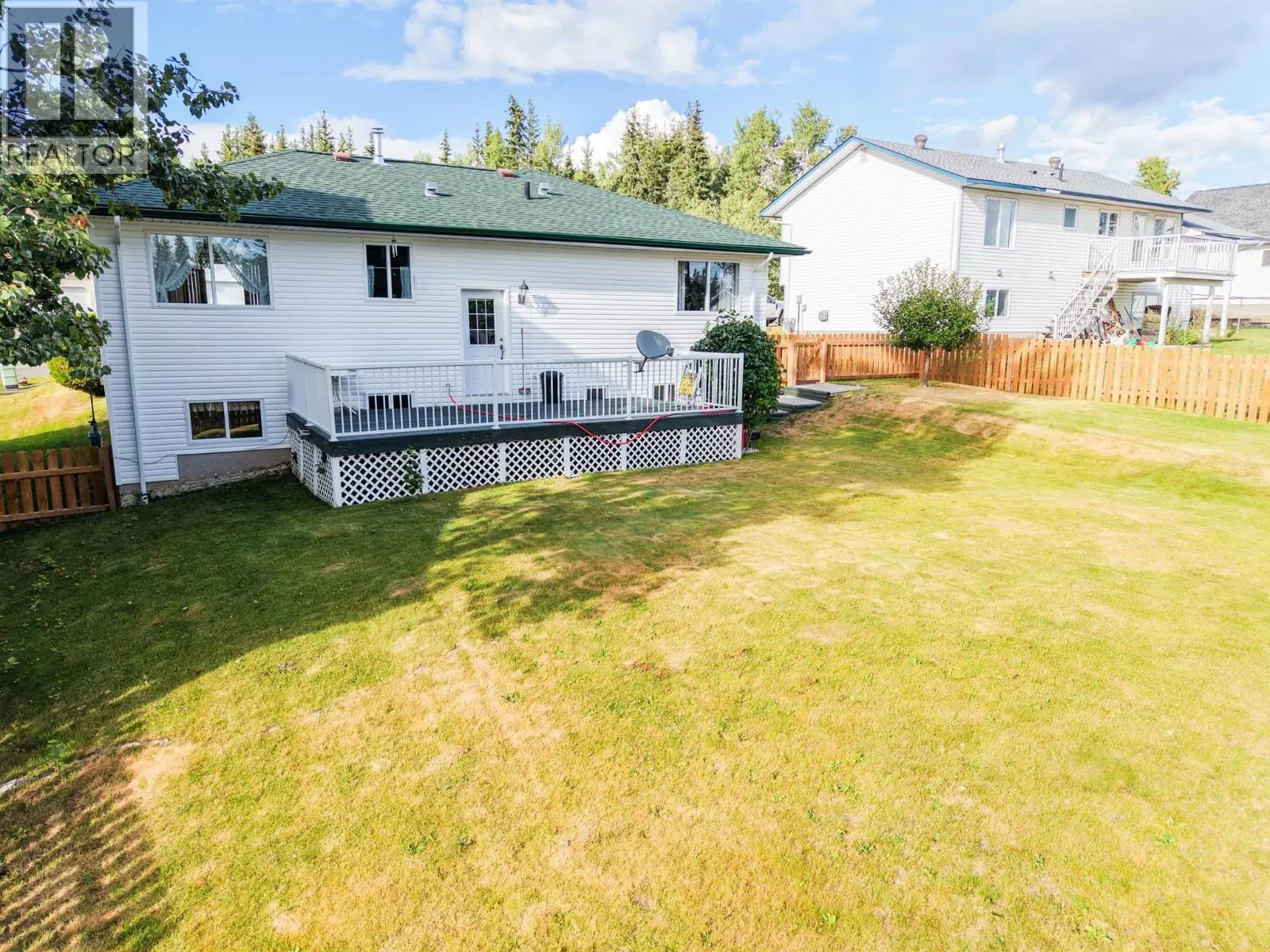 Photo 2 of 33 at 510 9TH Avenue