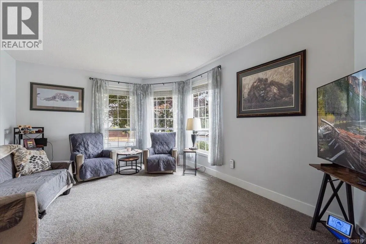 Photo 4 of 53 at 2107 Aaron Way