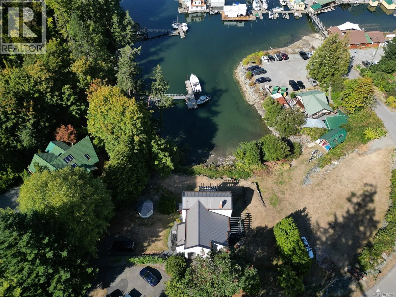 Photo 3 of 42 at 5025 Genoa Bay Road