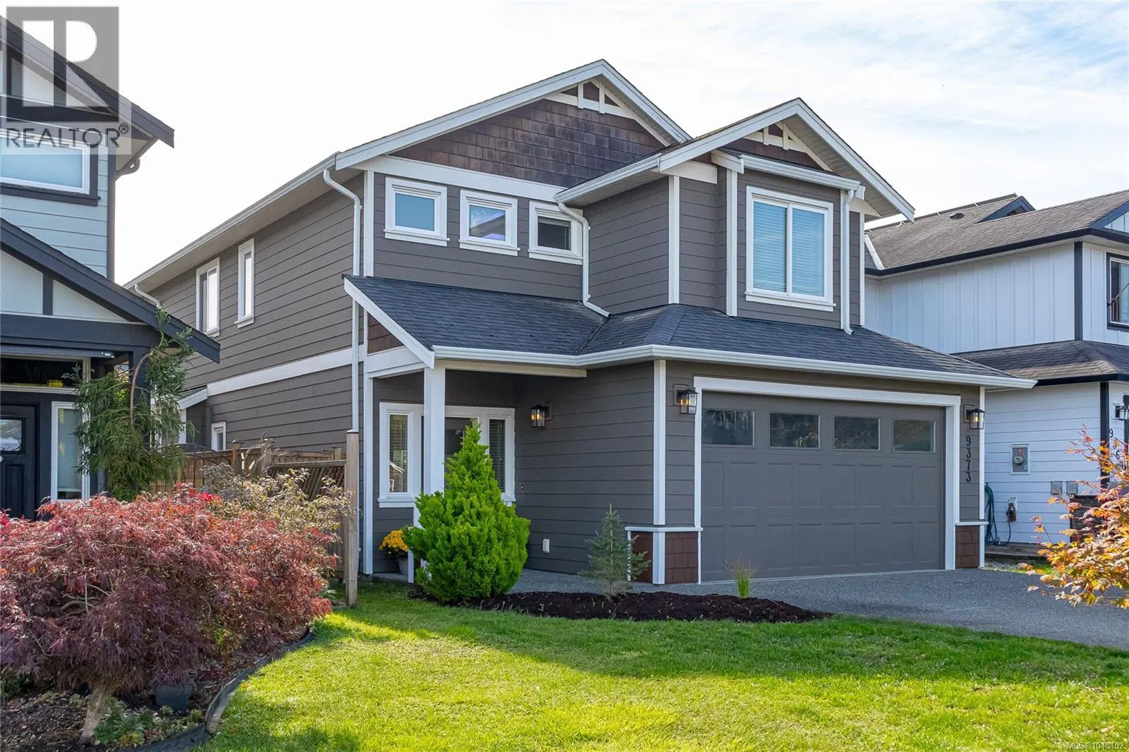 Photo 1 of 25 at 9373 East Saanich Road