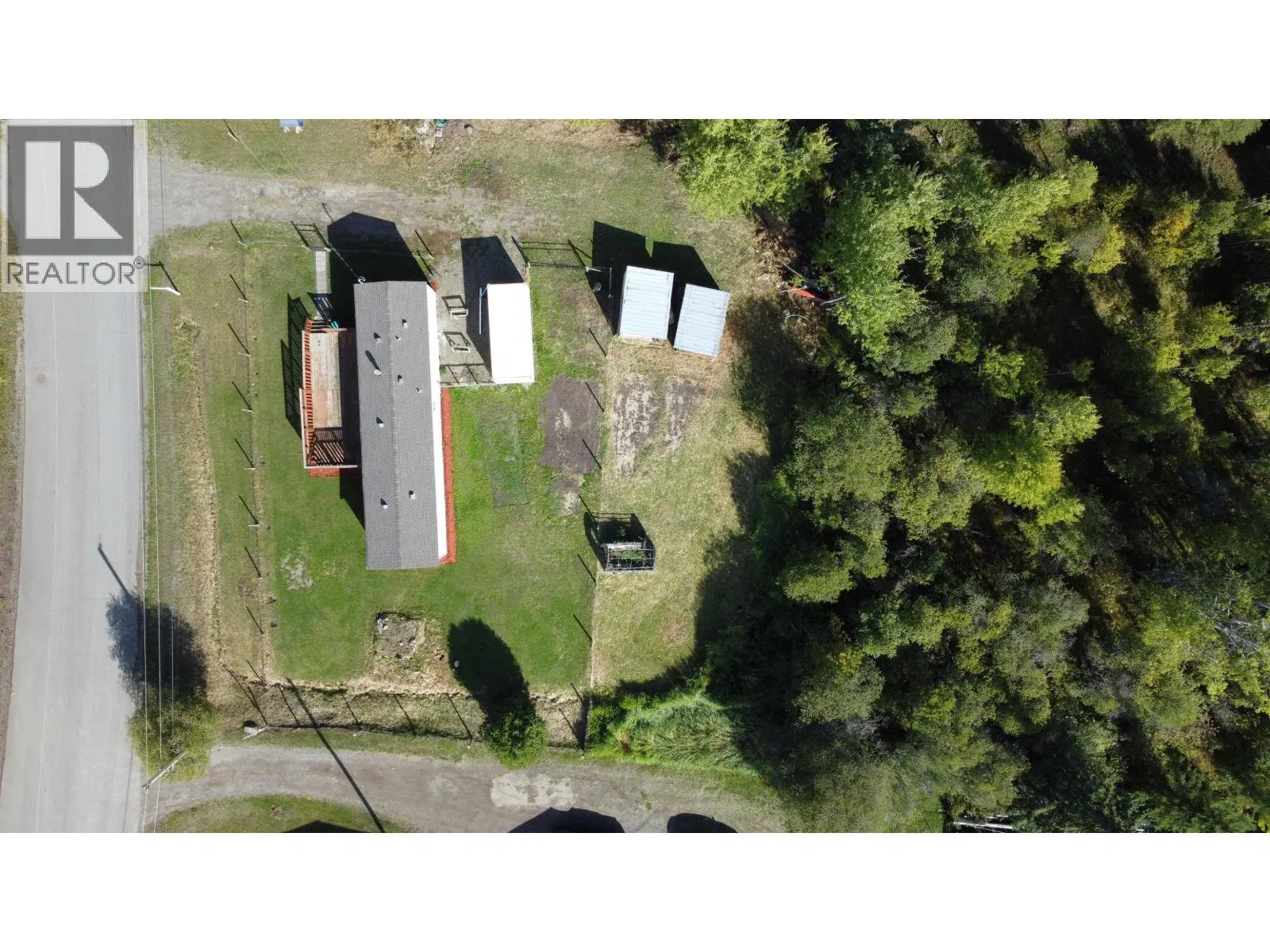 Photo 2 of 25 at 4324 WILDWOOD Road