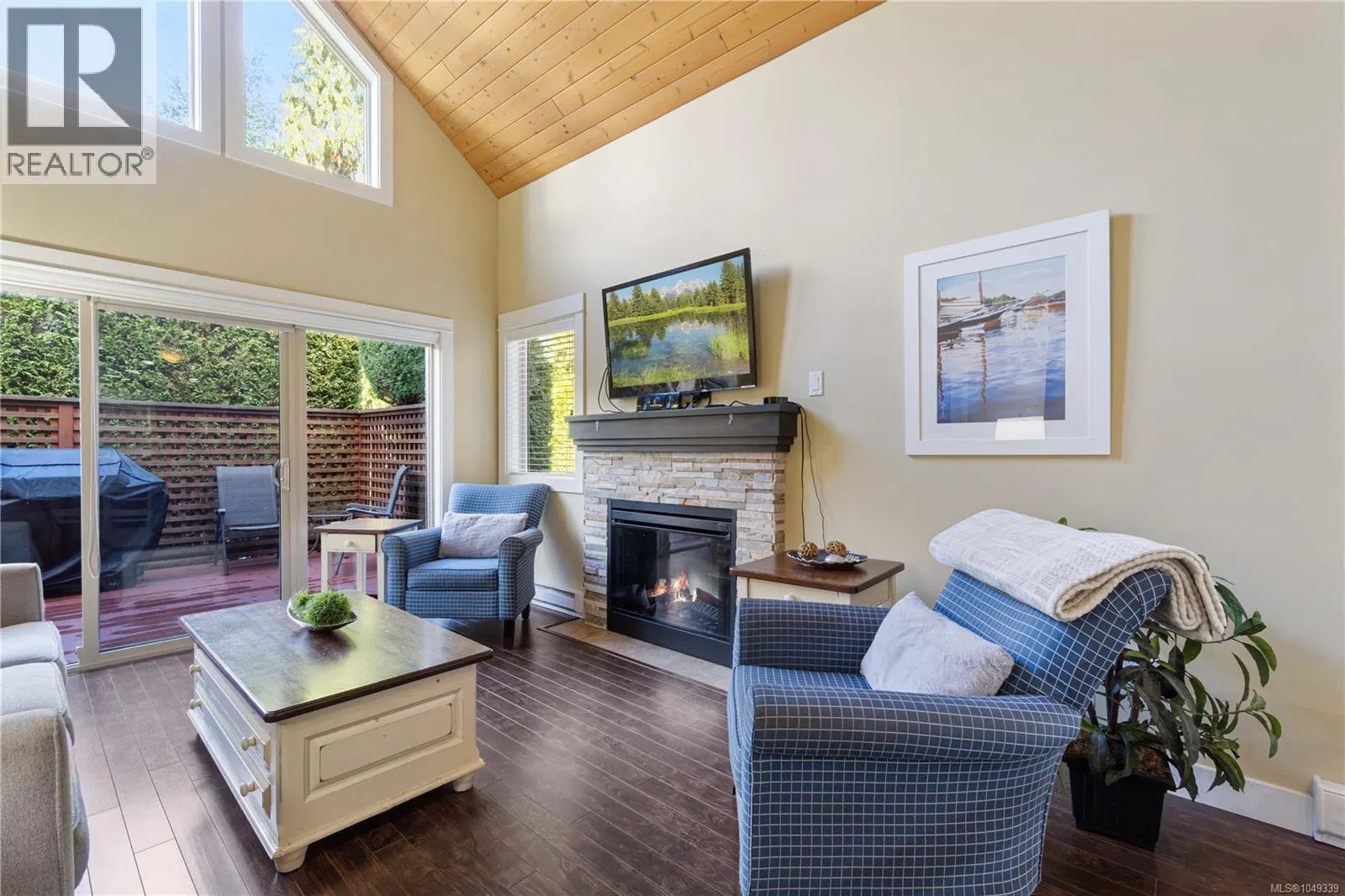 Photo 4 of 42 at #261 – 1130 Resort Drive