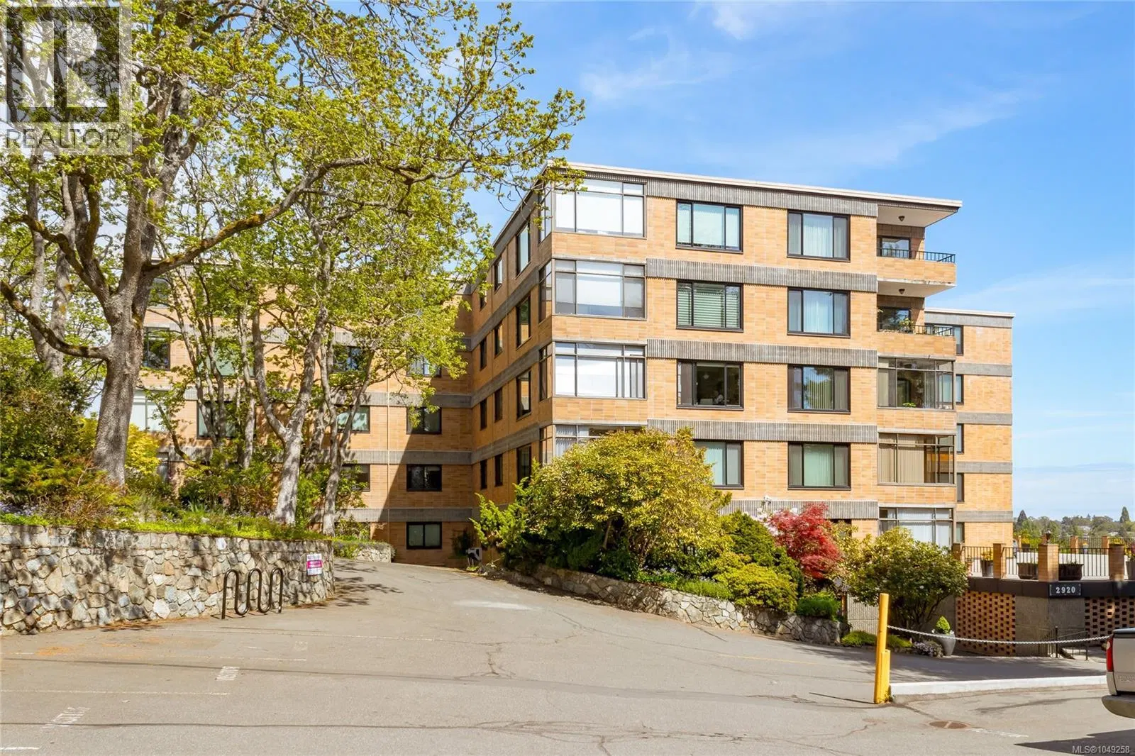 Photo 3 of 40 at #206 – 2920 Cook Street