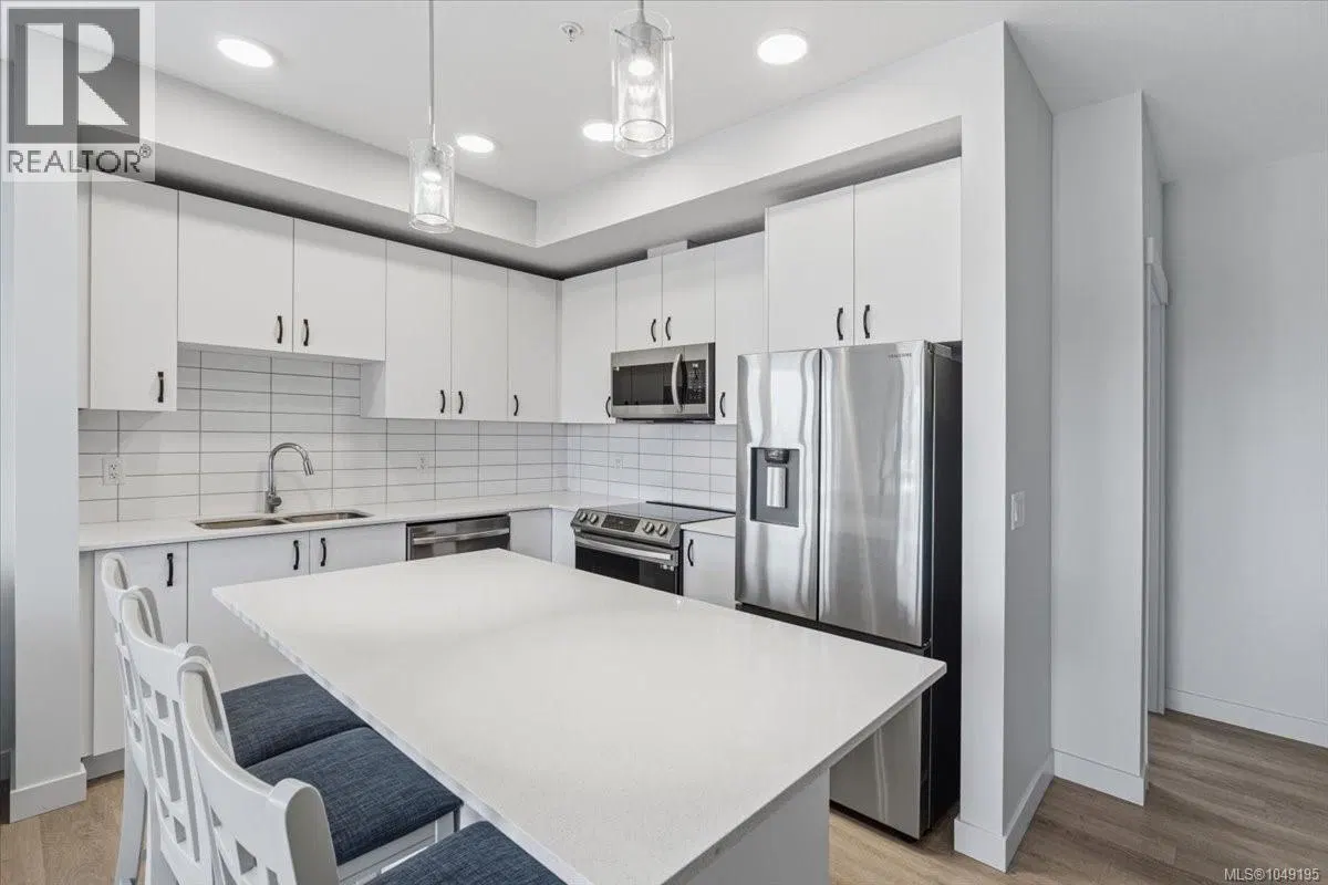 Photo 2 of 41 at #311 – 120 Jensen Avenue