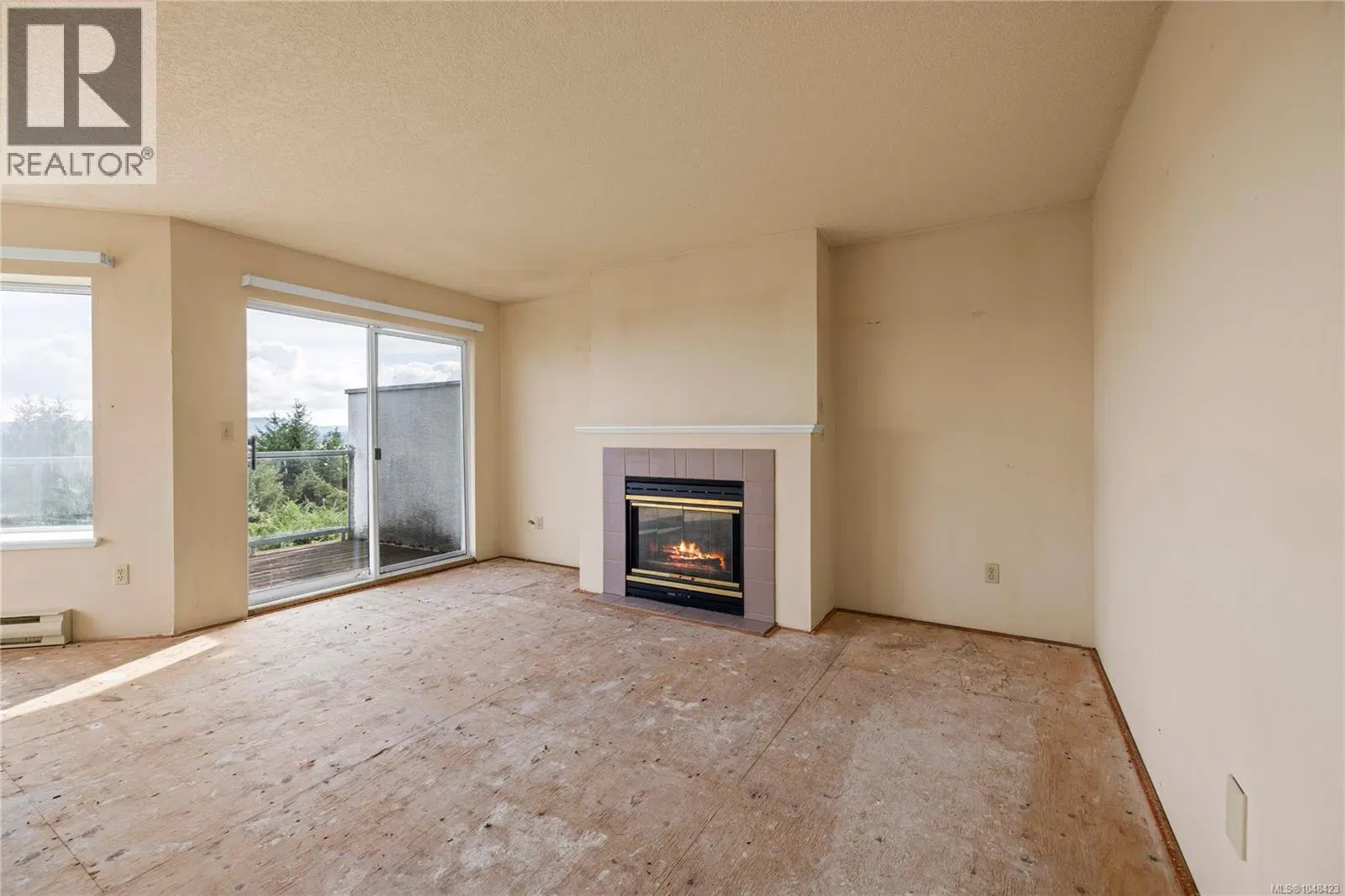 Photo 5 of 33 at 954 Highview Terrace