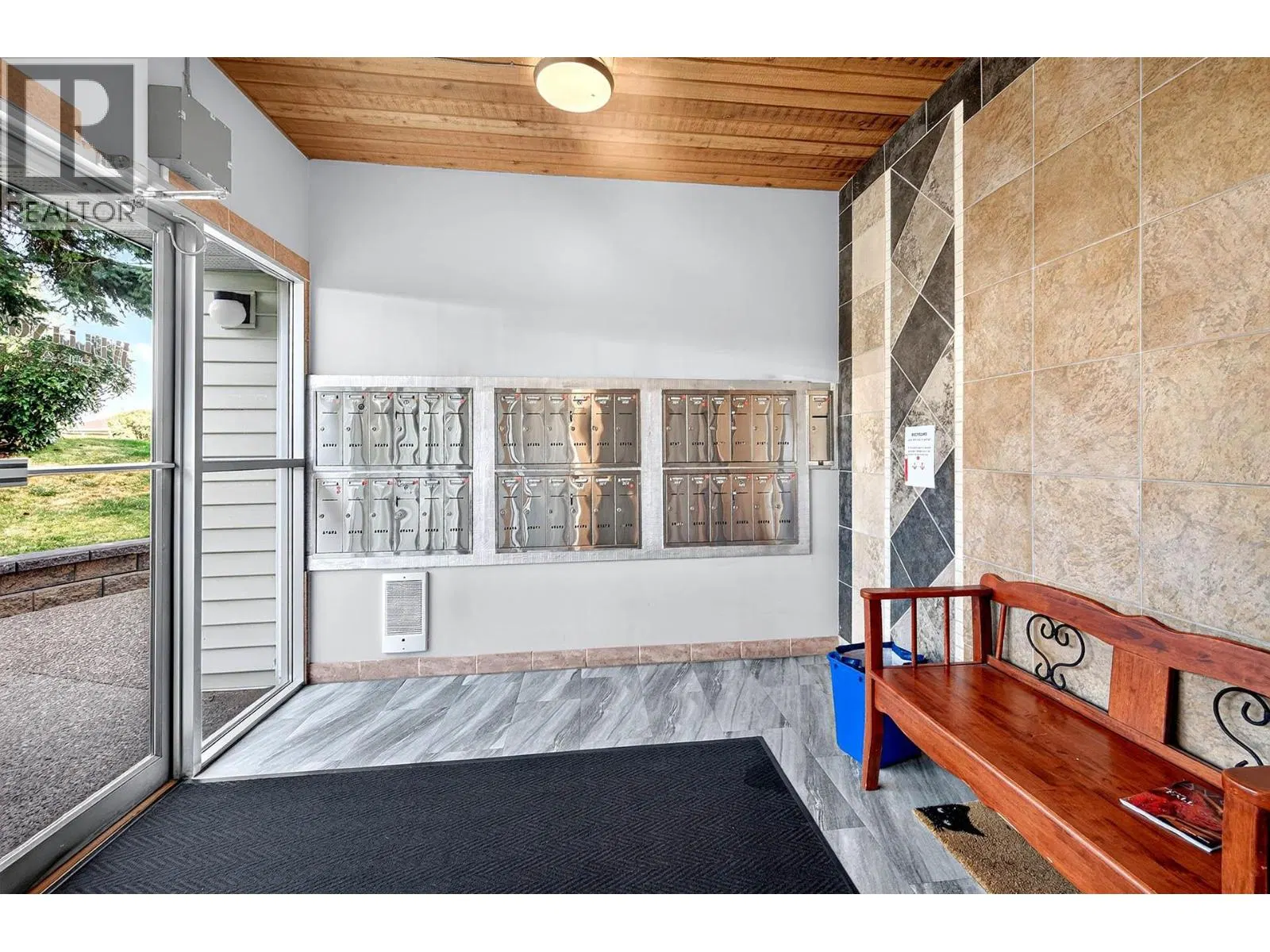 Photo 3 of 35 at #302 – 1085 12th Avenue
