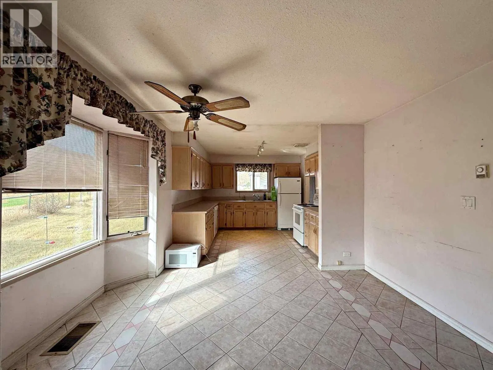 Photo 5 of 20 at 733 Fortune Road