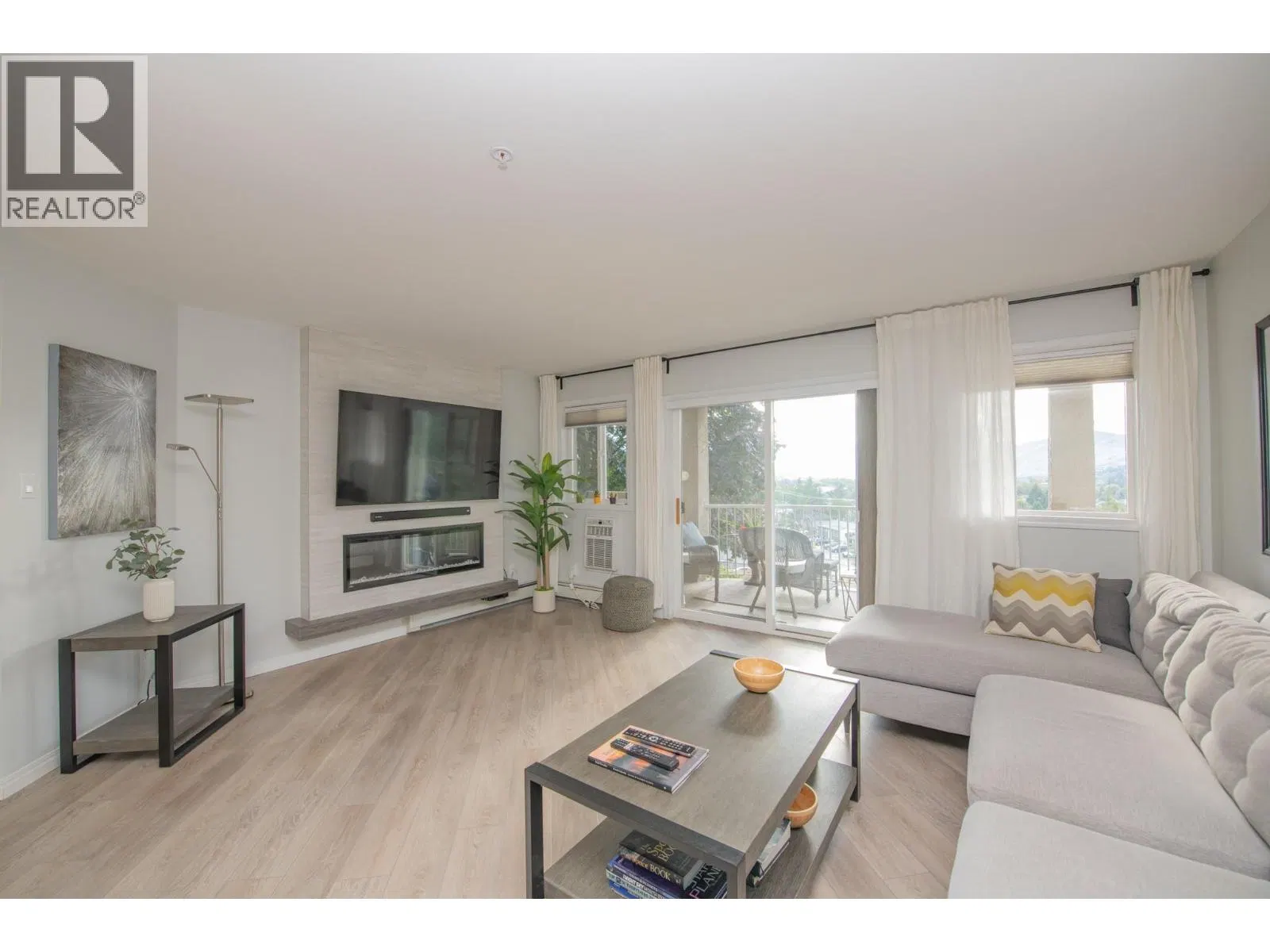Photo 5 of 43 at #215 – 4900 Okanagan Avenue