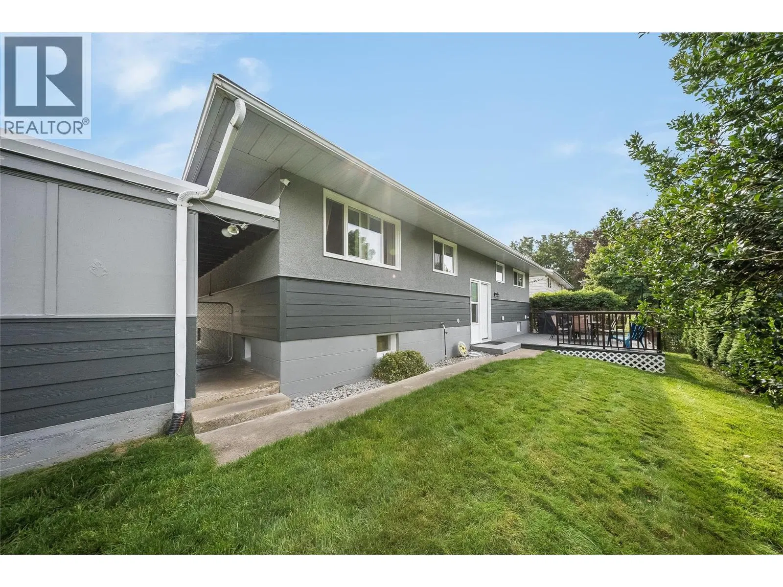 Photo 4 of 51 at 762 5th Avenue