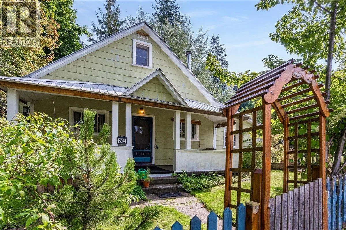 Photo 1 of 46 at 262 2nd Avenue