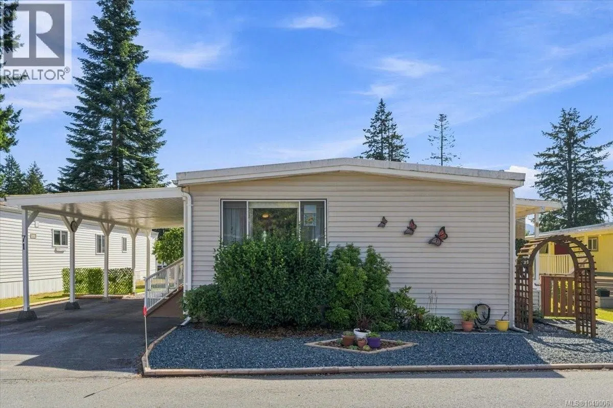 Photo 2 of 32 at #71 – 5854 Turner Road