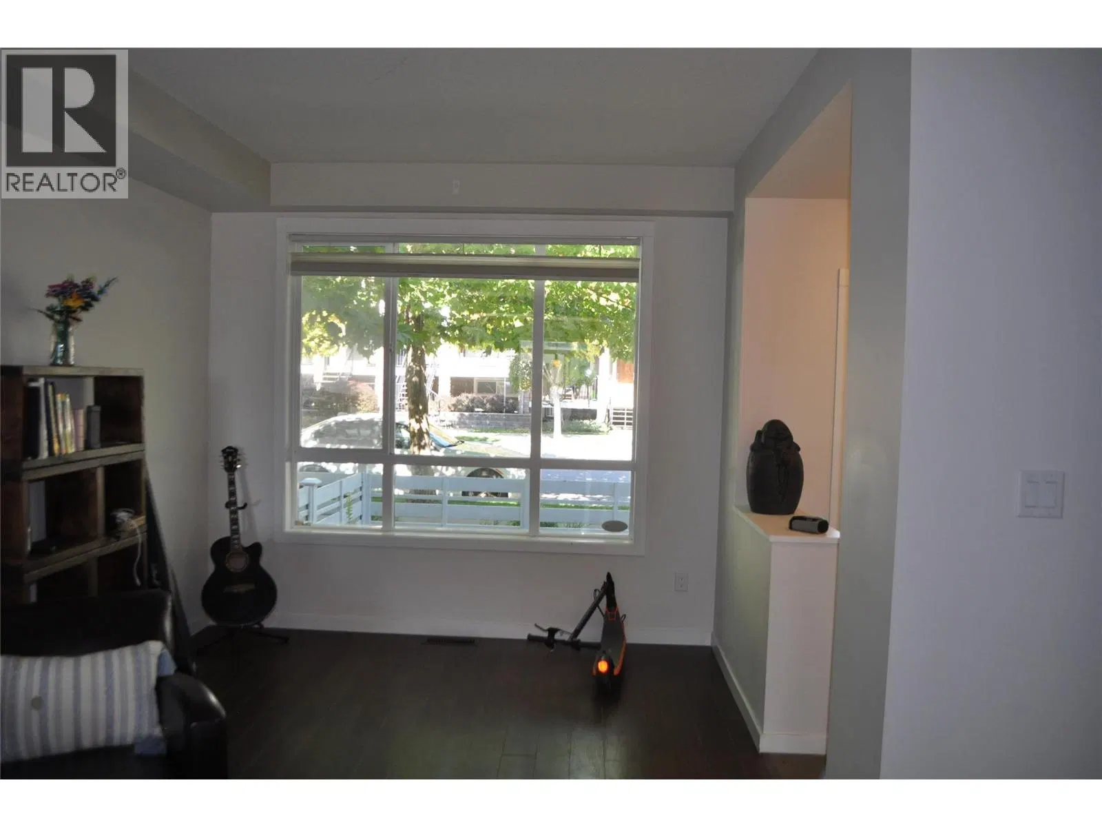 Photo 2 of 21 at 601 Boynton Place