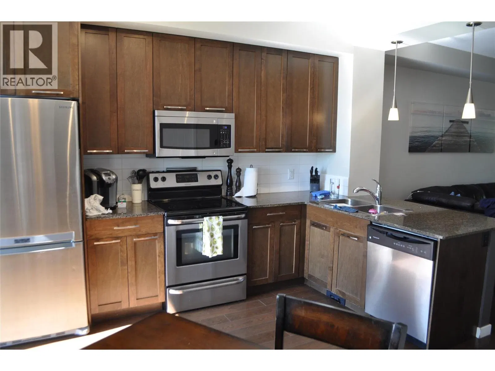 Photo 5 of 21 at 601 Boynton Place