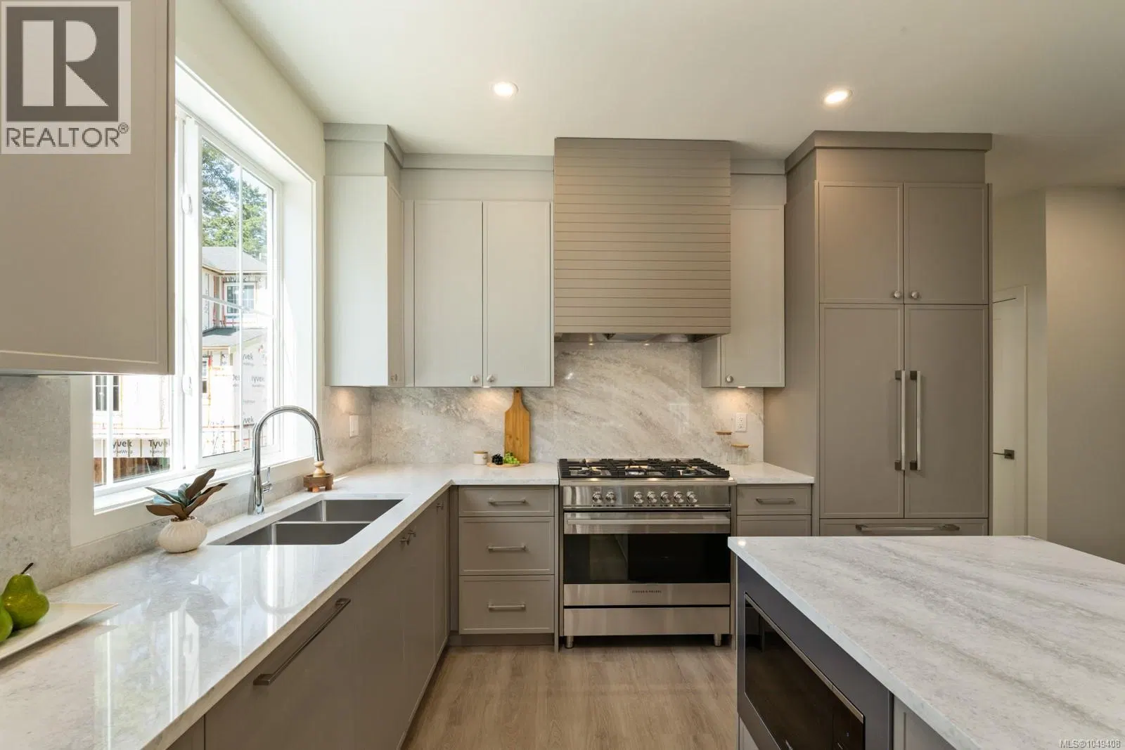 Photo 2 of 30 at #103 – 2770 Vantilburg Crescent