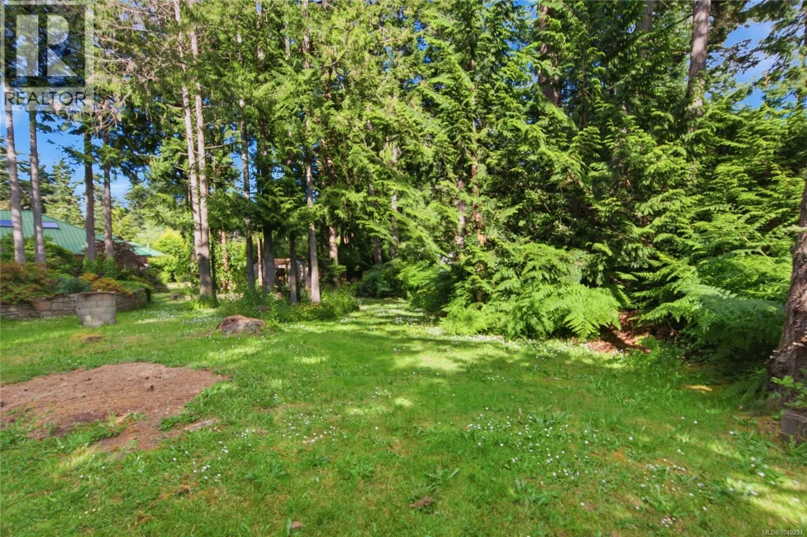 Photo 5 of 13 at 7921 Swanson View Drive