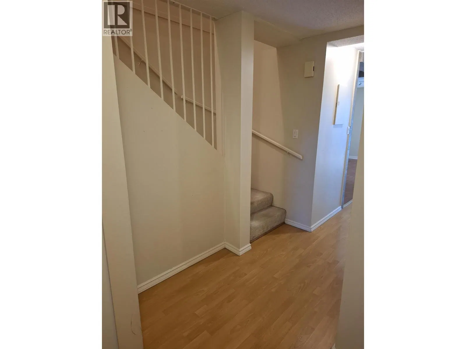 Photo 4 of 18 at #204 – 8020 COLONIAL Drive