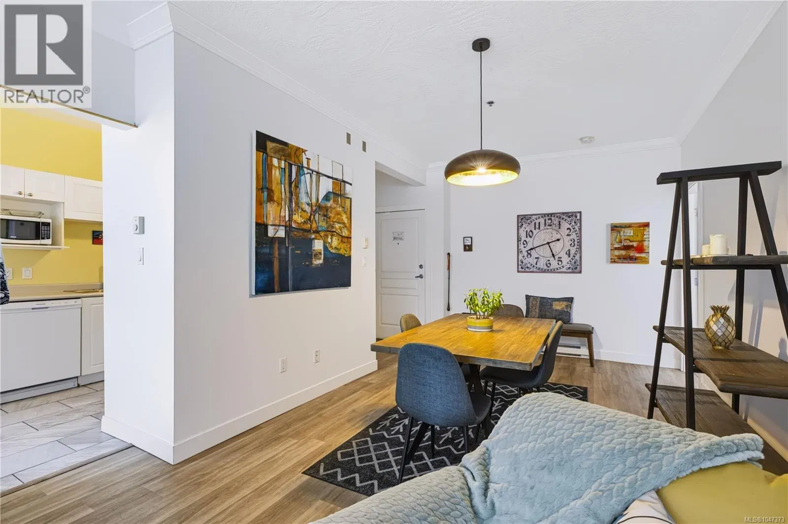 Photo 3 of 37 at #404 – 121 Aldersmith Place
