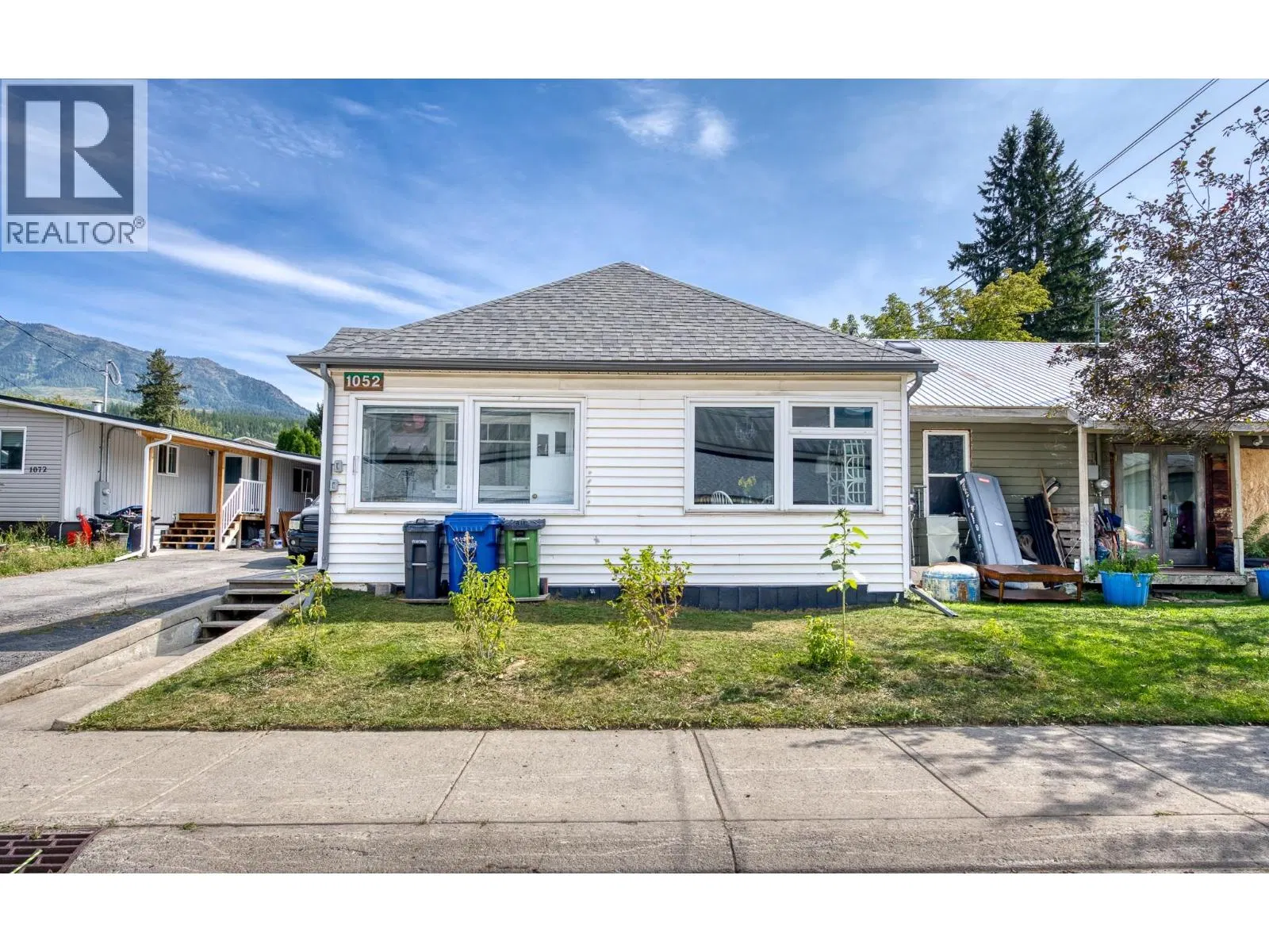 Photo 1 of 59 at 1052 6TH Avenue