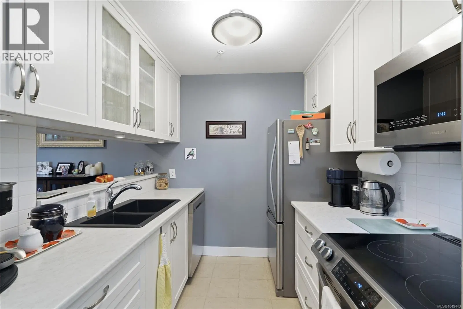 Photo 3 of 40 at #207 – 4971 Songbird Place